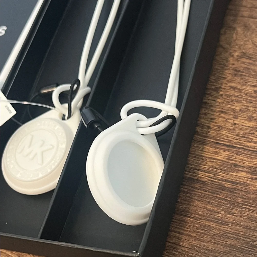 Michael Kors White Silicone MK Logo AirTag Holder